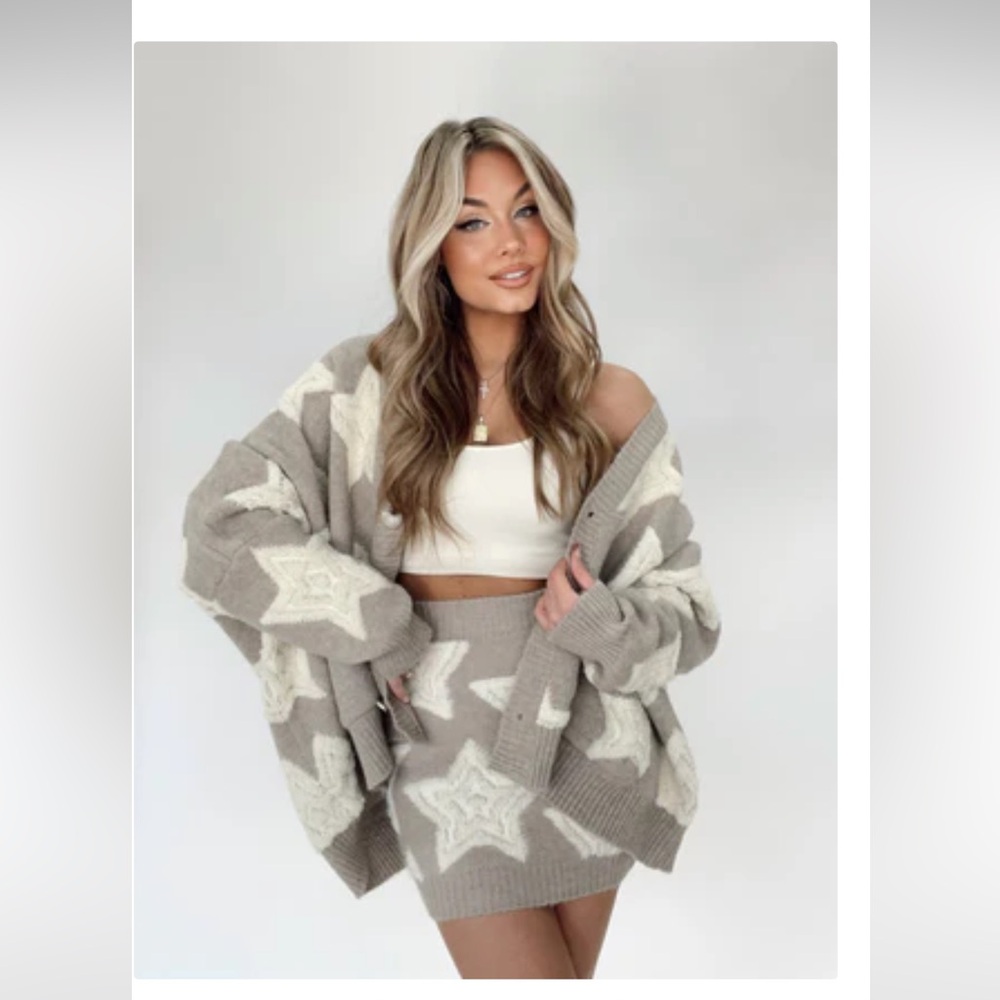 Star sweater set both small